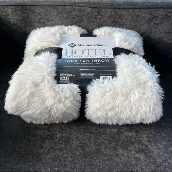 NWT Member's Mark Faux Fur Throw - 60" x 70"- Ivory - Picture 9 of 11